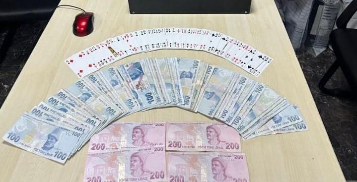 Kumar Oynayan 7 Kişiye 44 Bin 975 Lira Ceza Kesildi!