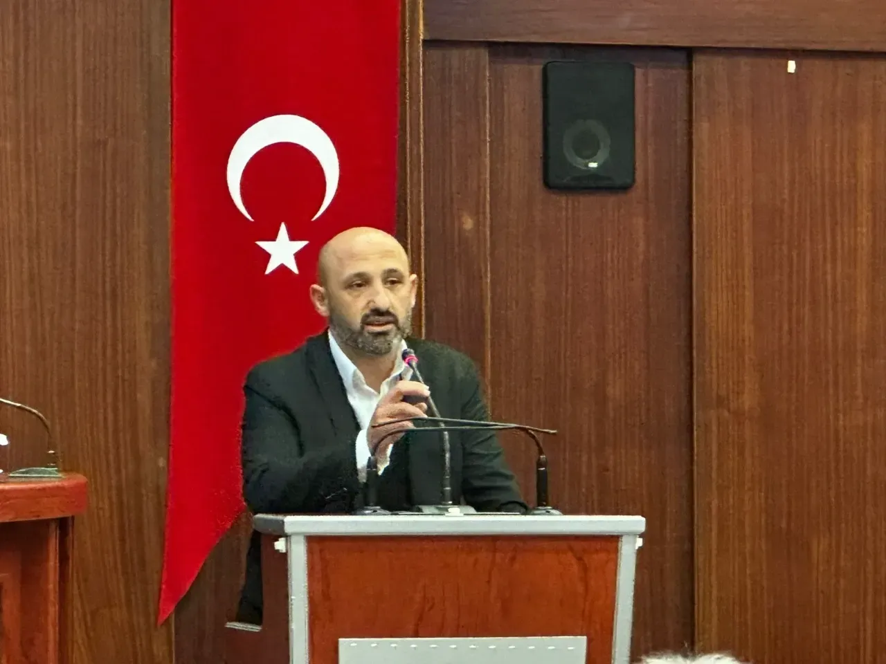 Önder Karakaş: “Fatma Hanımı kendi müdürü bile yalanladı”